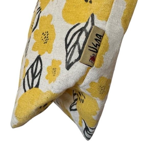 VERA NEUMANN CANVAS YELLOW FLOWER TOTE - Picture 3 of 14